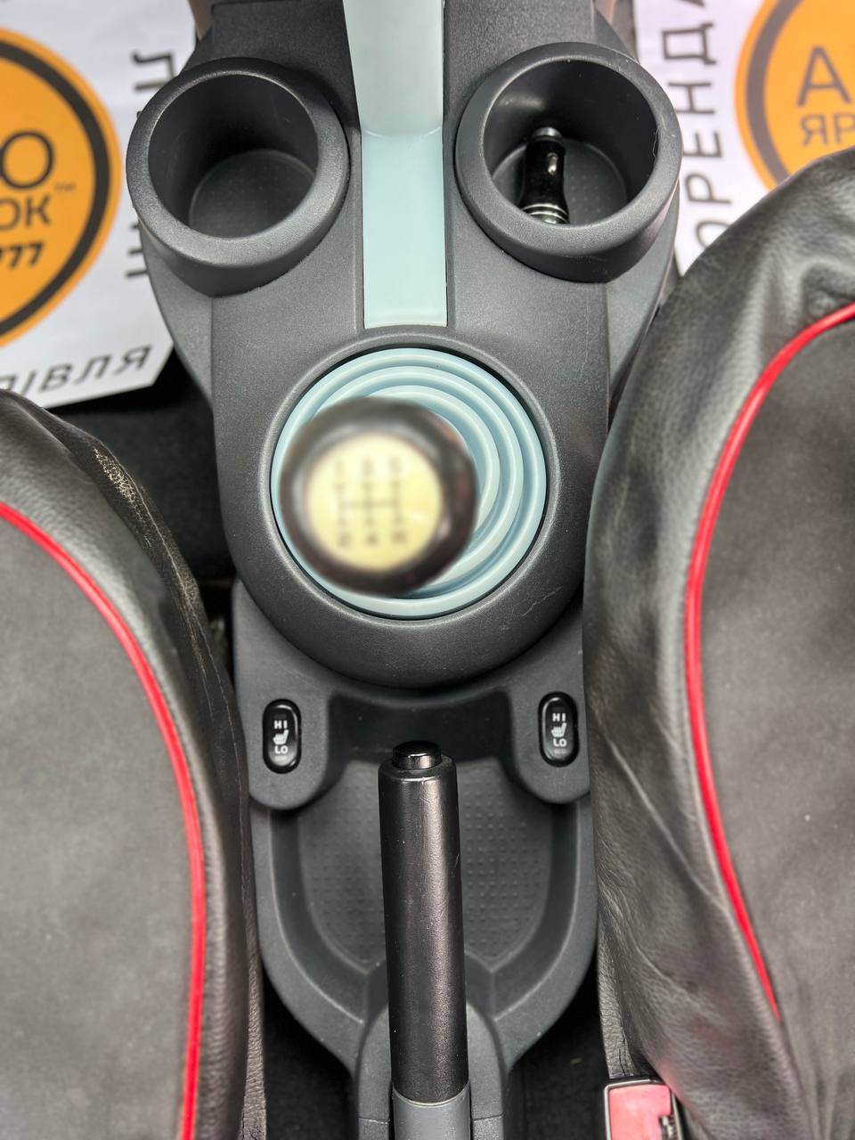 Mitsubishi Colt - фото 7