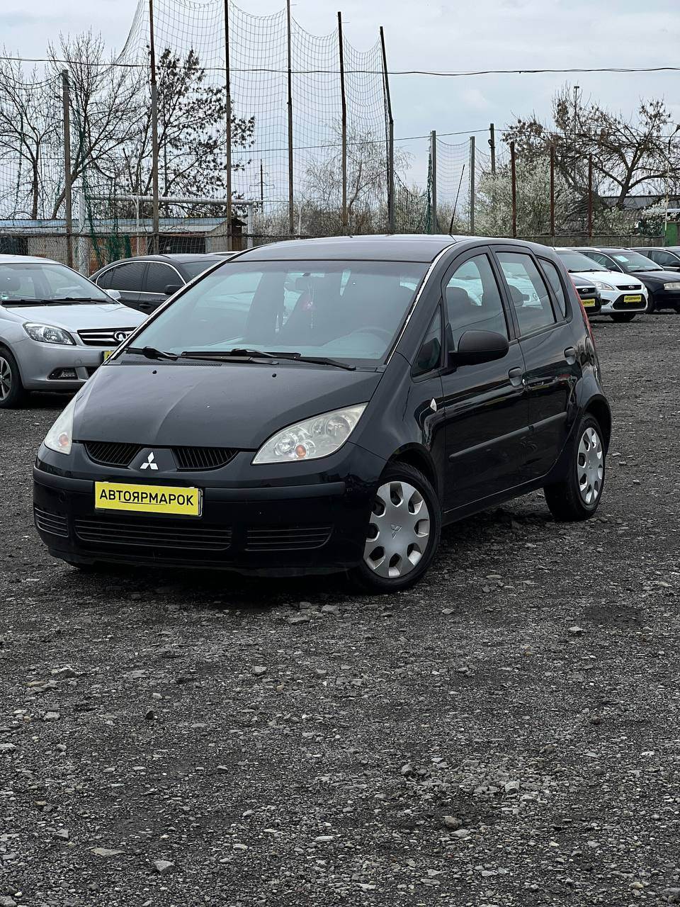 Mitsubishi Colt - фото 1