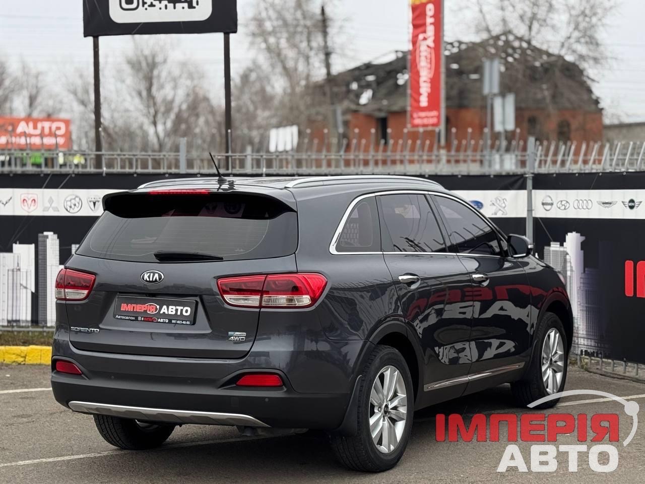 Kia Sorento - фото 5