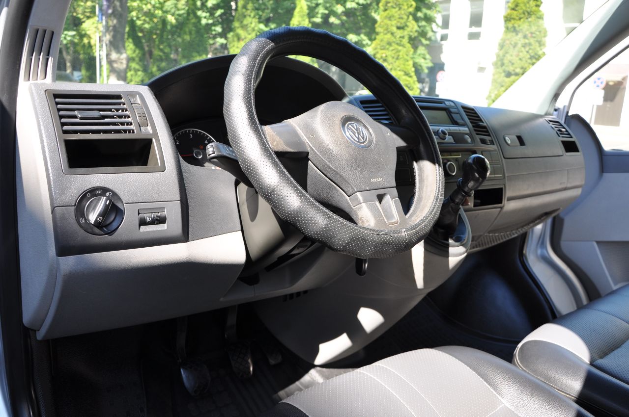 Volkswagen Transporter - фото 26