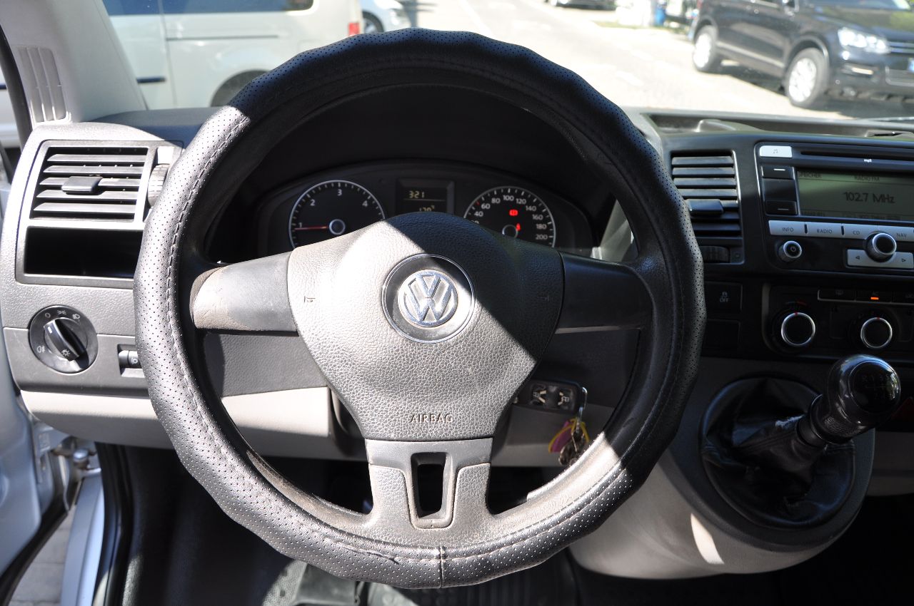 Volkswagen Transporter - фото 28