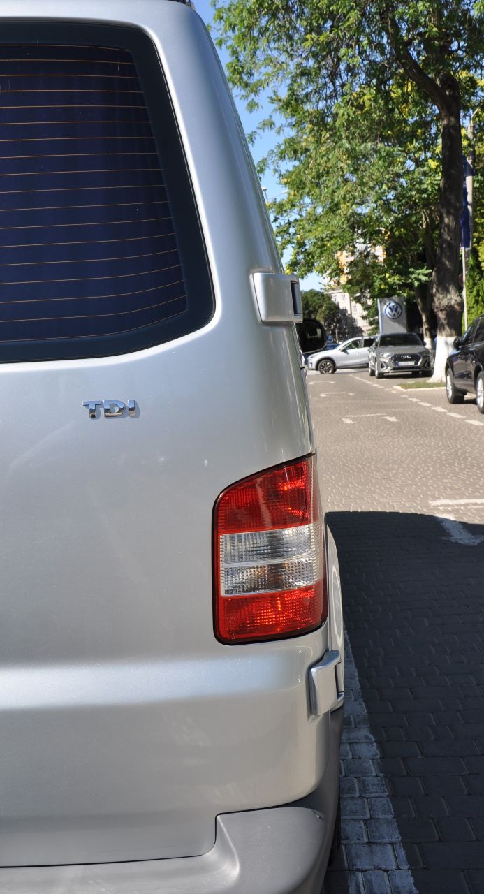 Volkswagen Transporter - фото 9