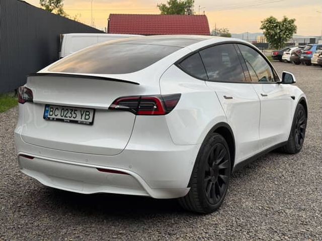 Tesla Model Y - фото 5