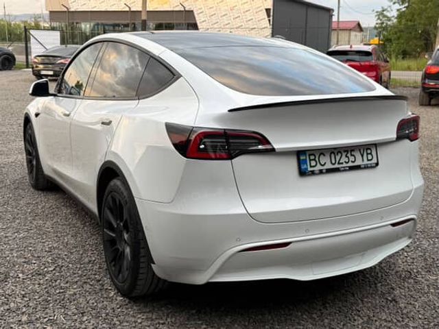 Tesla Model Y - фото 2