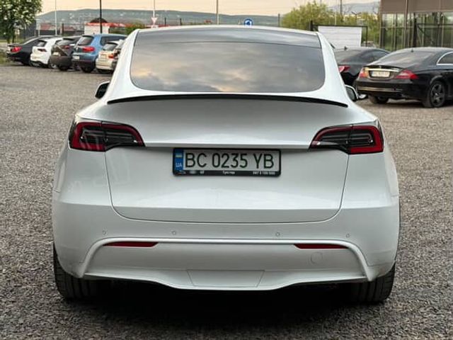 Tesla Model Y - фото 4