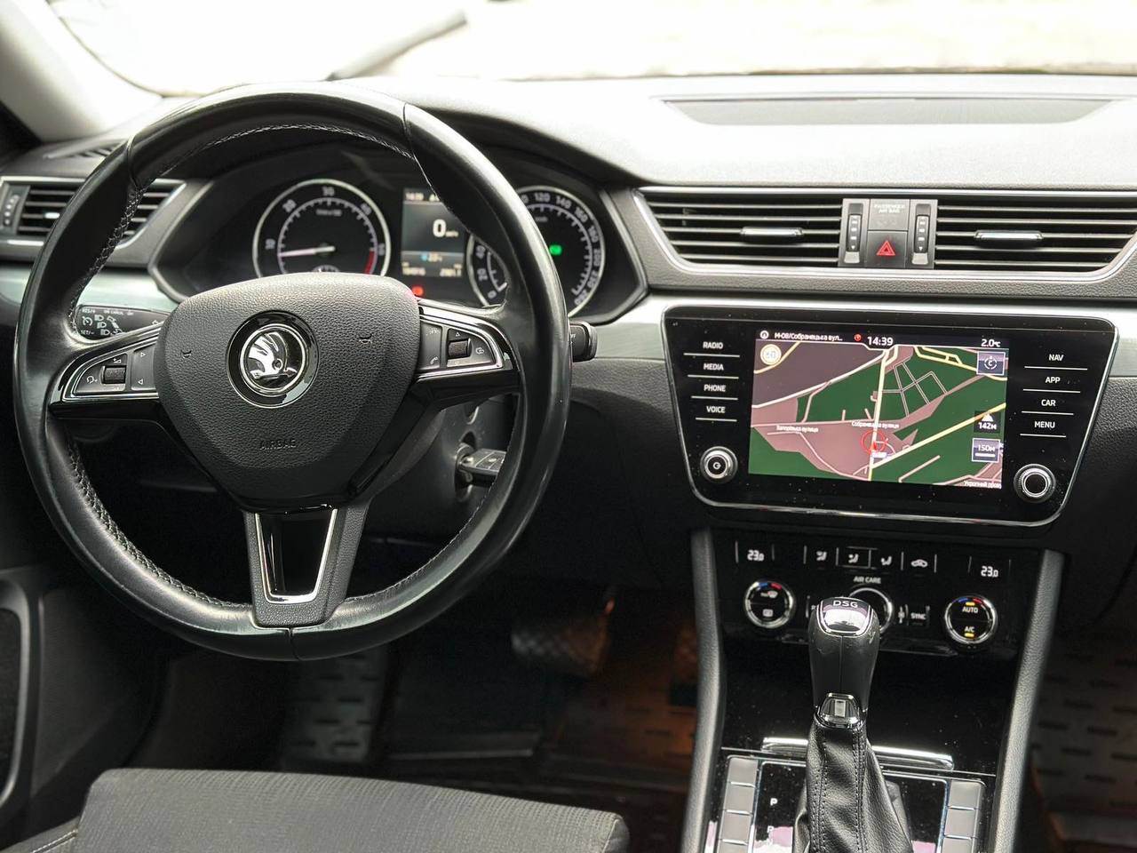 Skoda Superb - фото 15