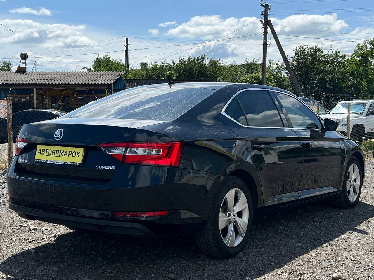 Skoda Superb - фото 13