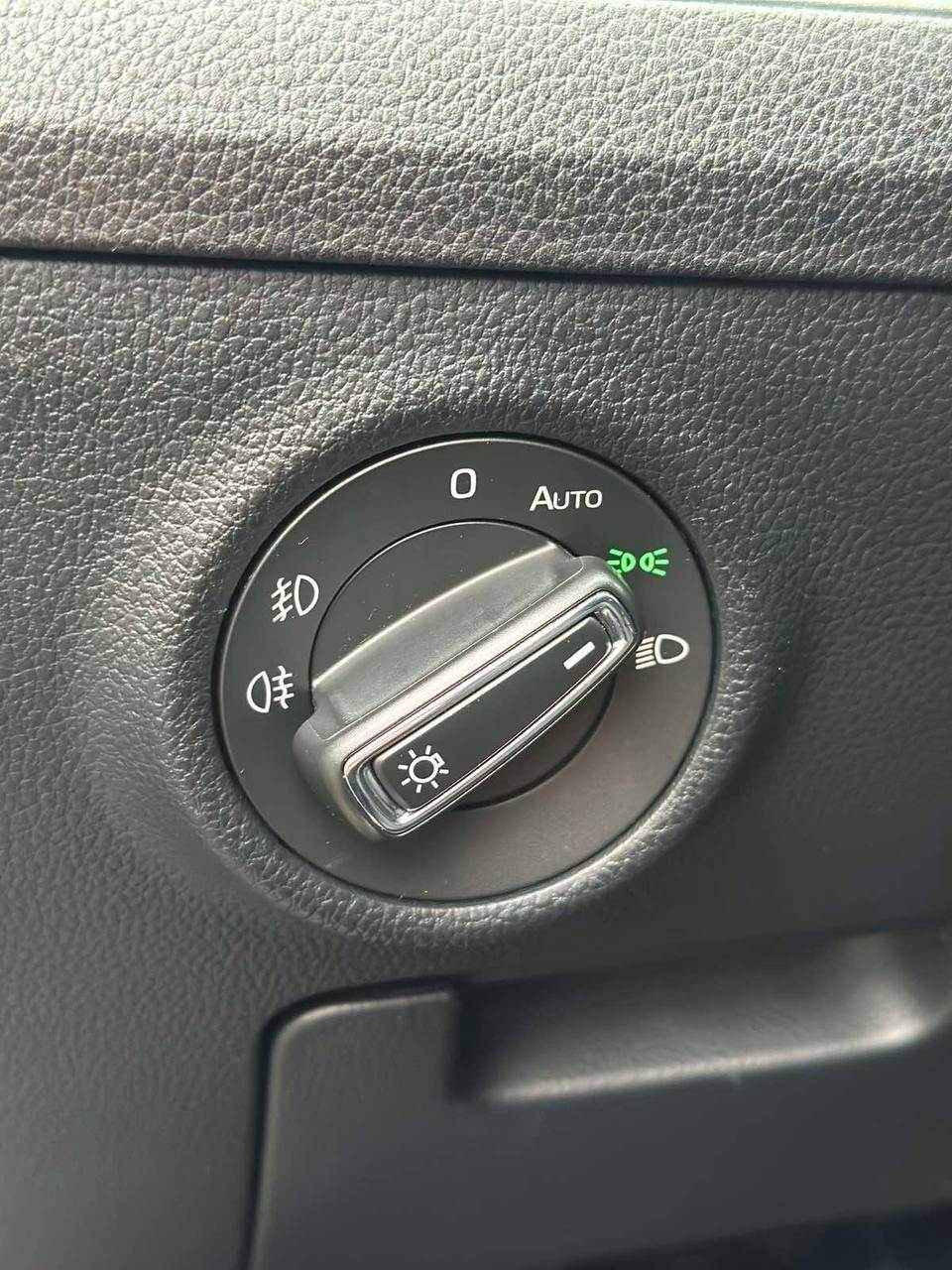 Skoda Superb - фото 10