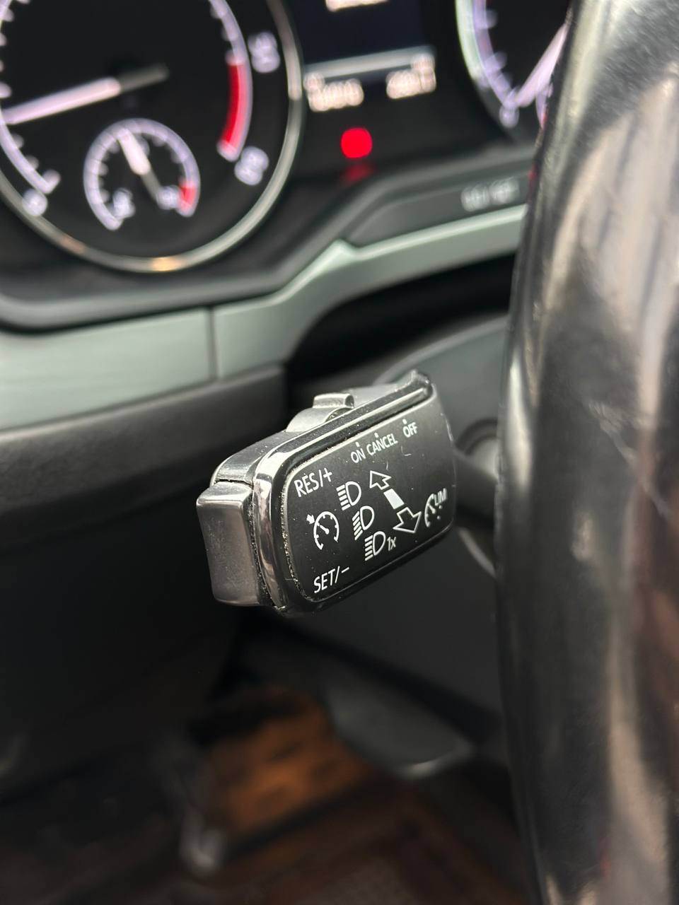 Skoda Superb - фото 4