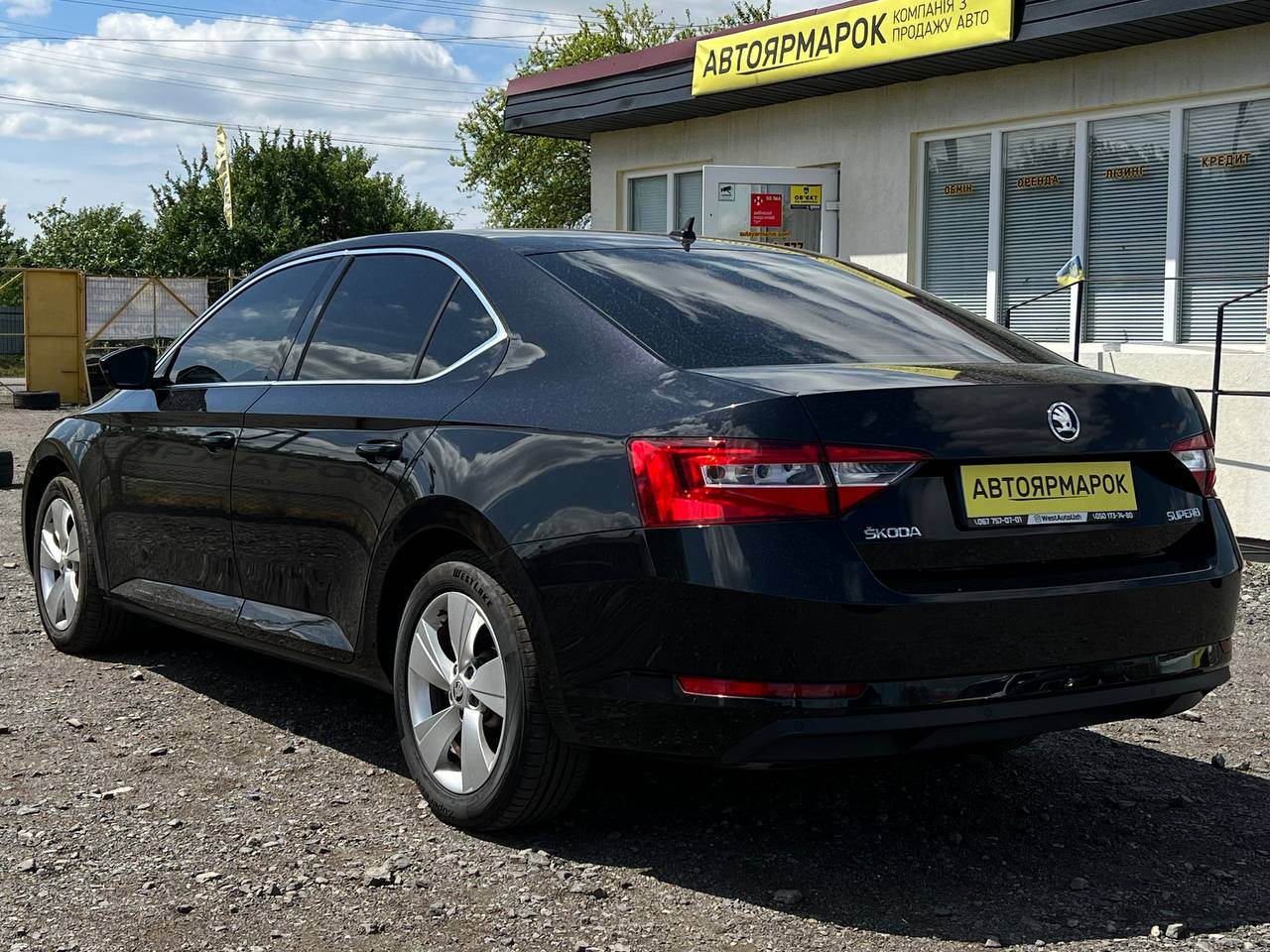 Skoda Superb - фото 6