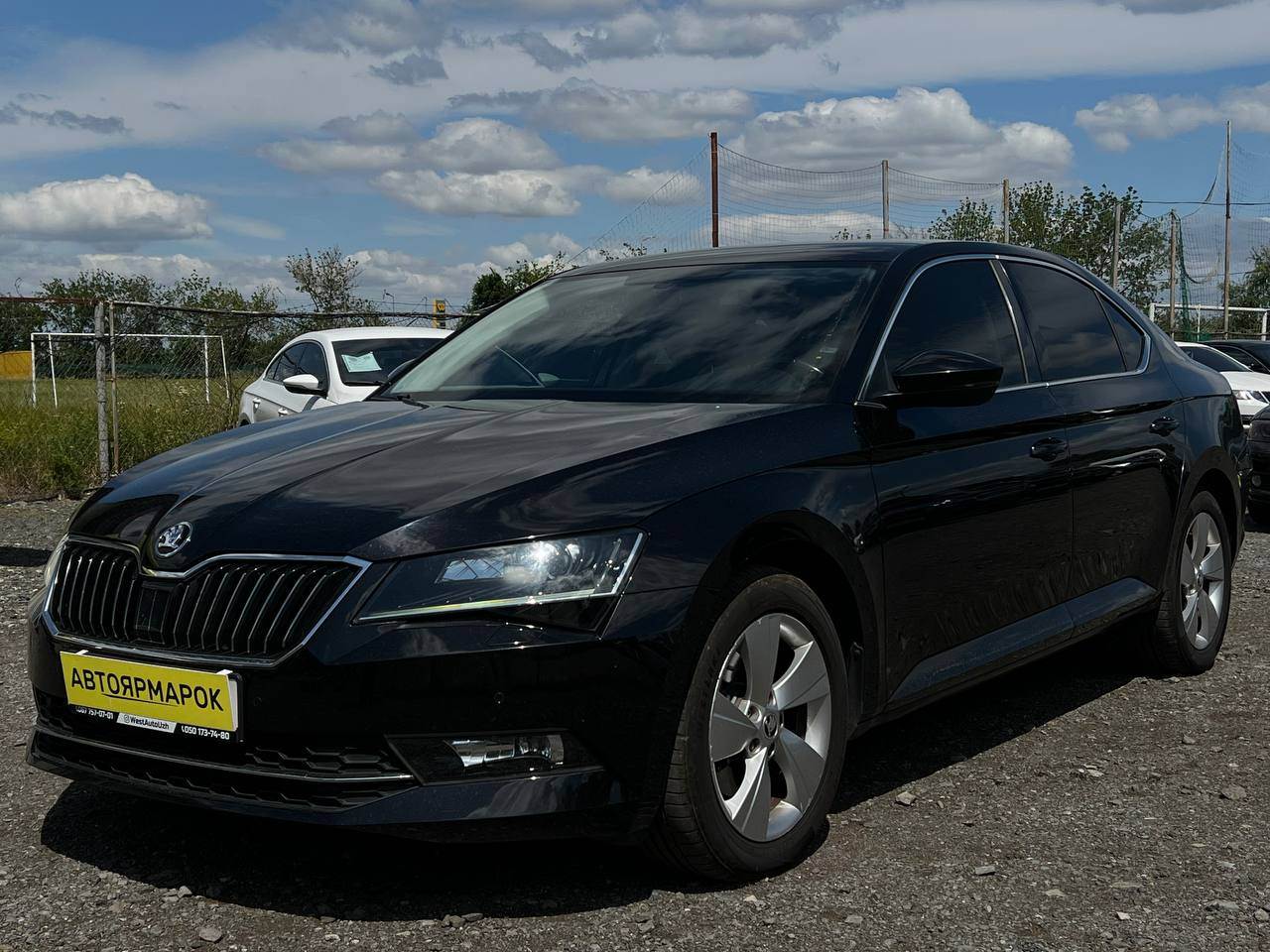 Skoda Superb - фото 3