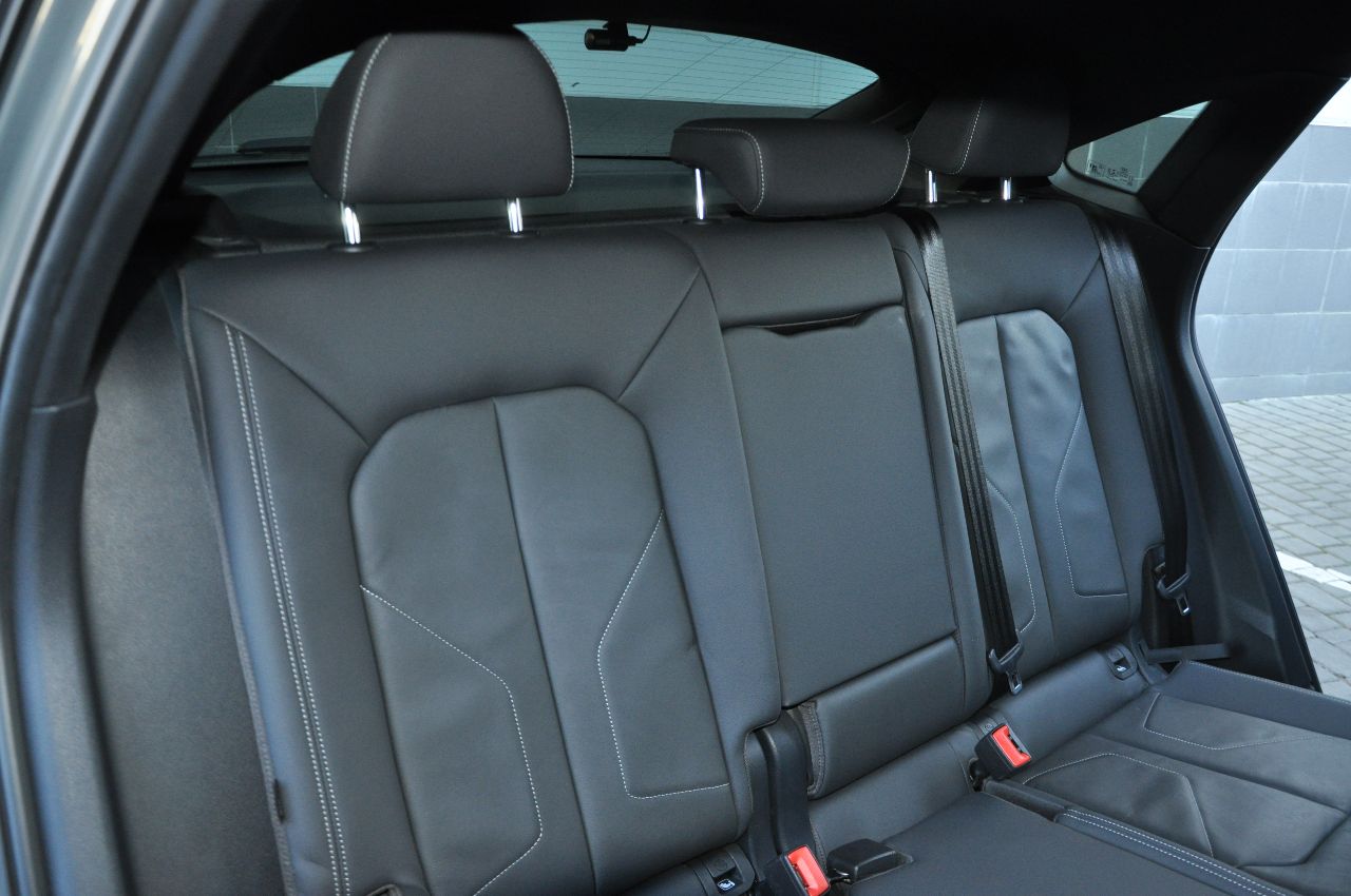 Audi Q3 Sportback - фото 17