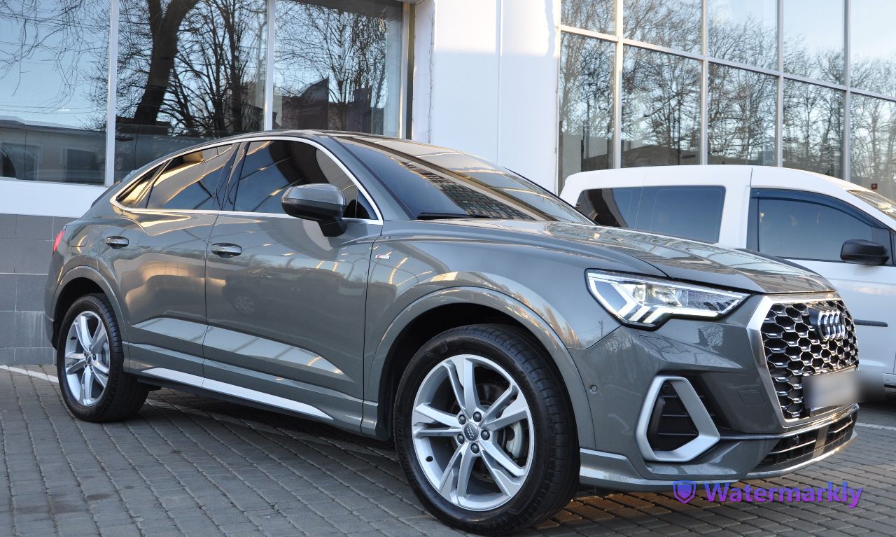 Audi Q3 Sportback - фото 10