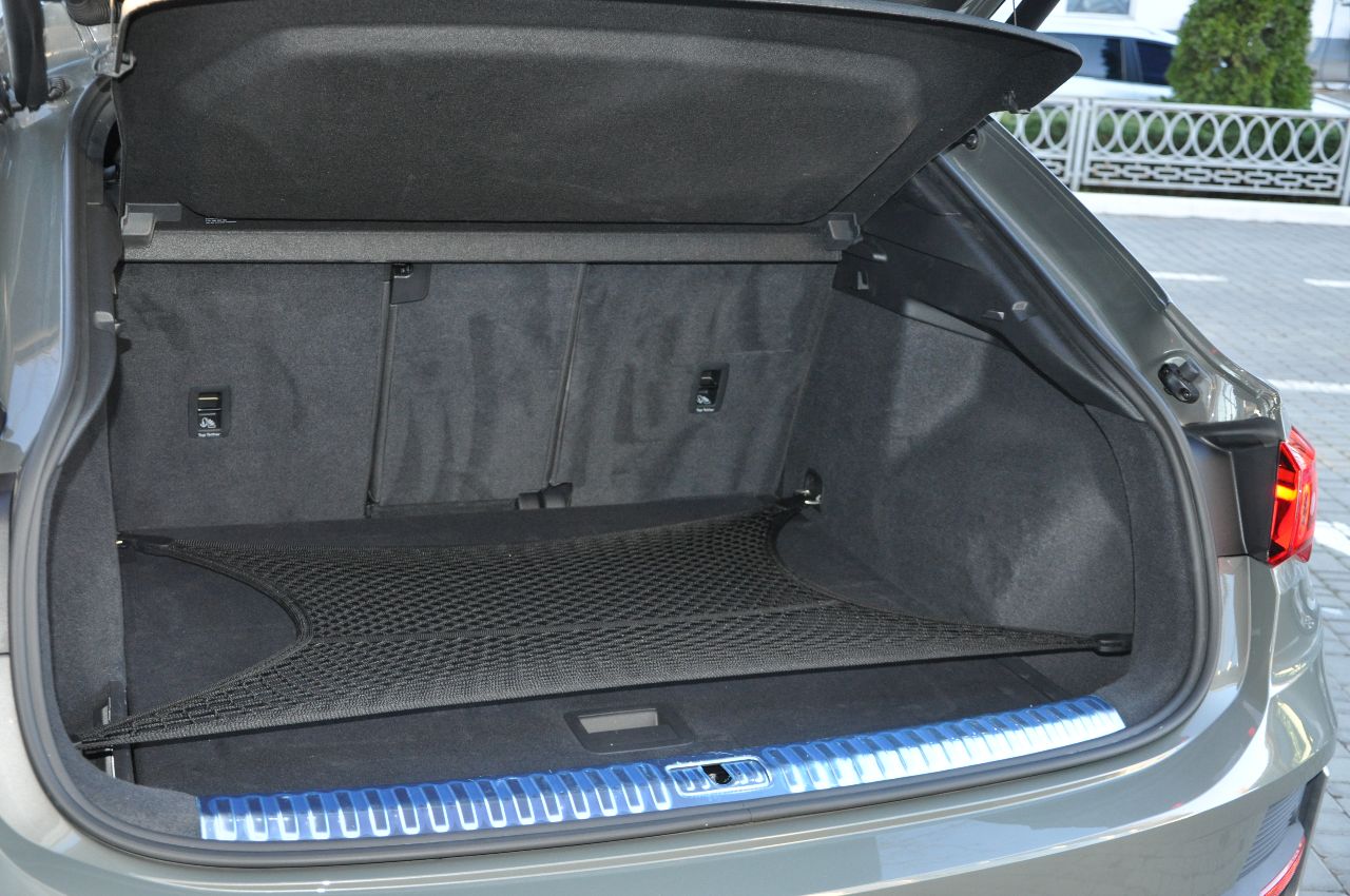 Audi Q3 Sportback - фото 6