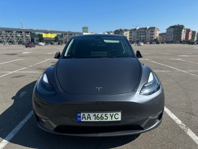 Tesla Model Y - фото 2