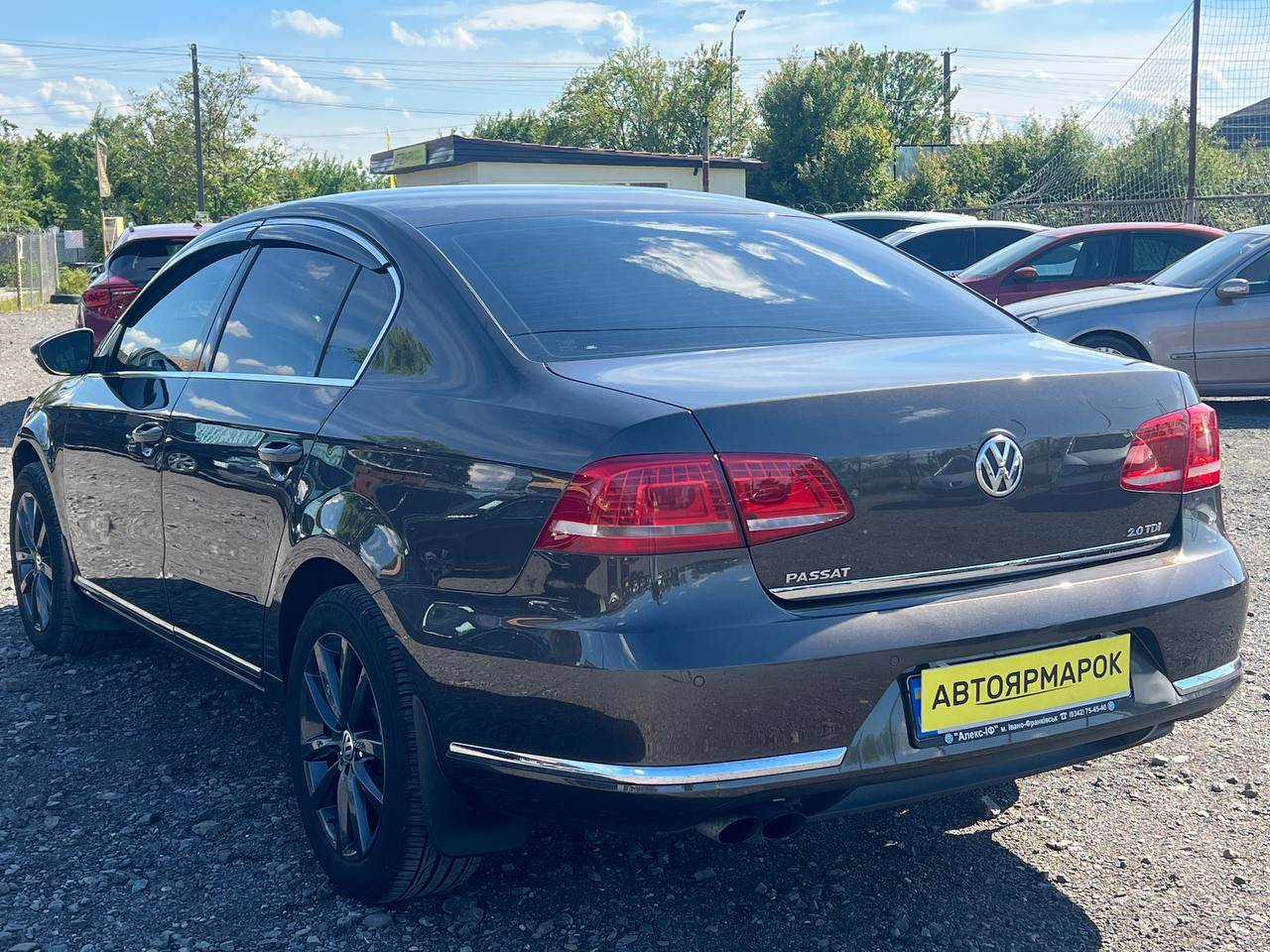 Volkswagen Passat - фото 6