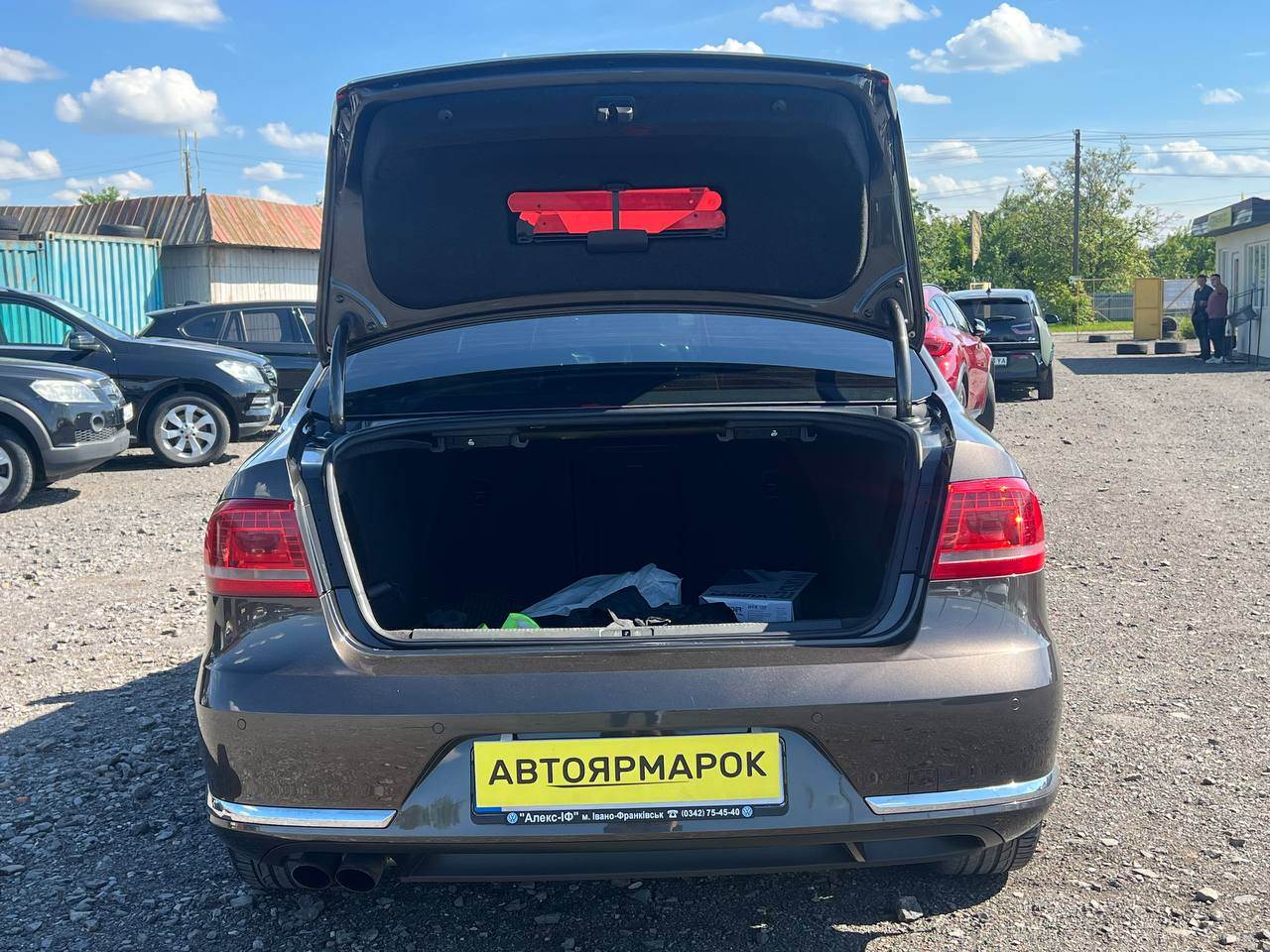 Volkswagen Passat - фото 8