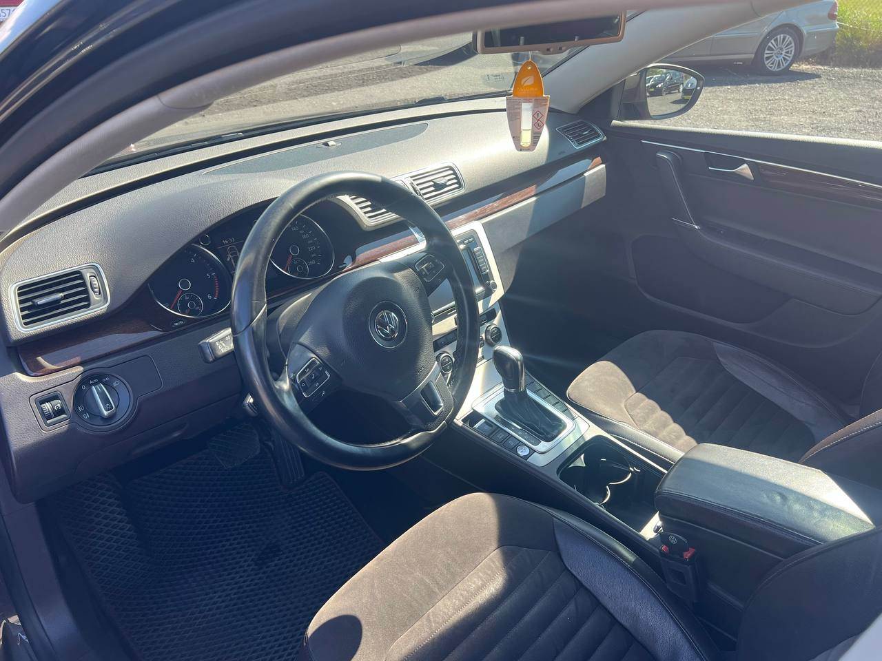 Volkswagen Passat - фото 11