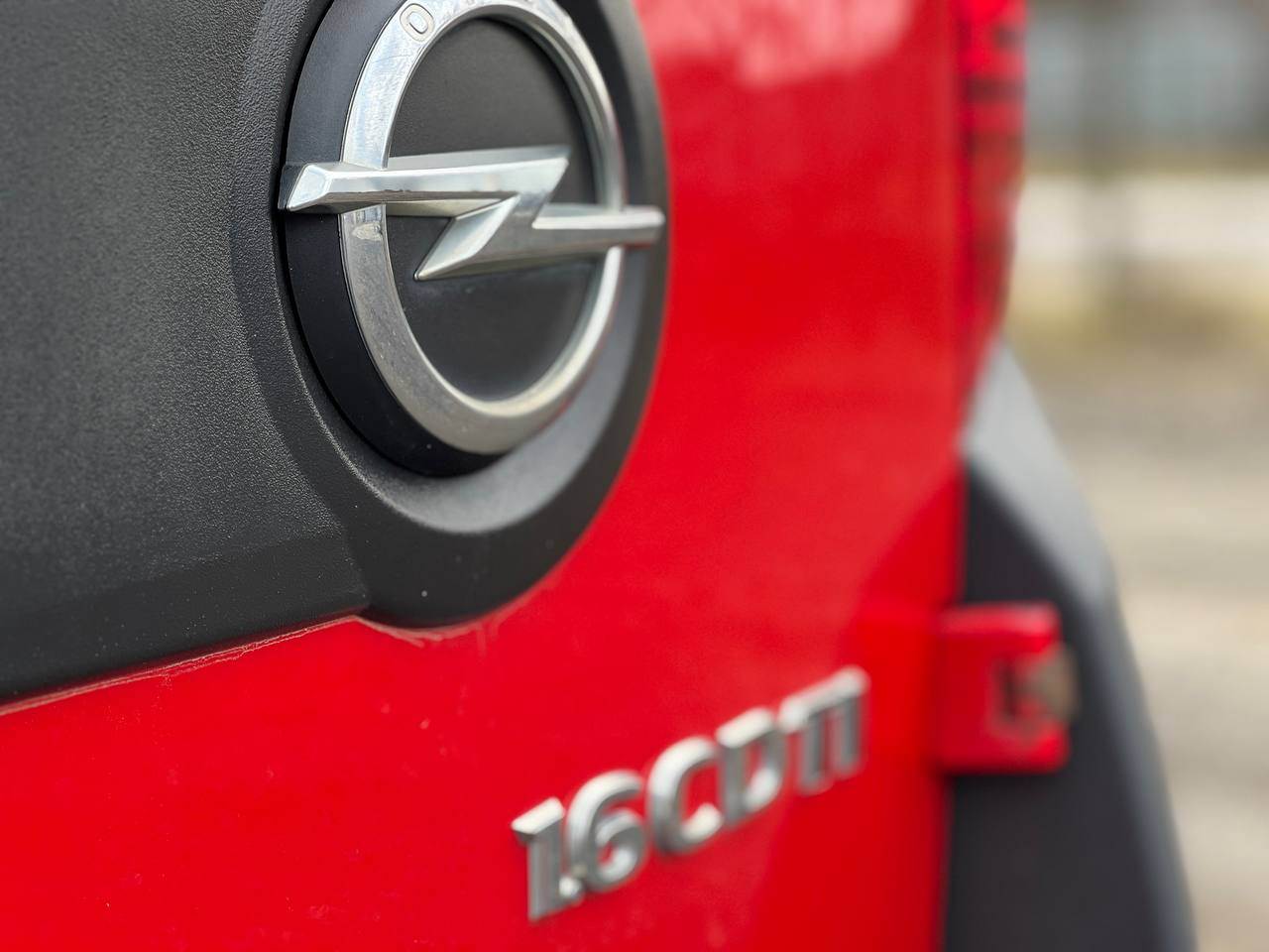 Opel Combo - фото 13