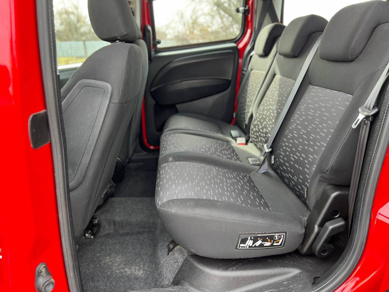 Opel Combo - фото 19