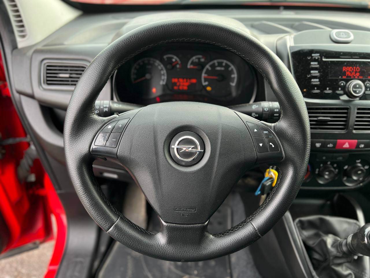 Opel Combo - фото 22