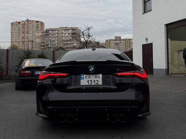 BMW M4 - фото 5