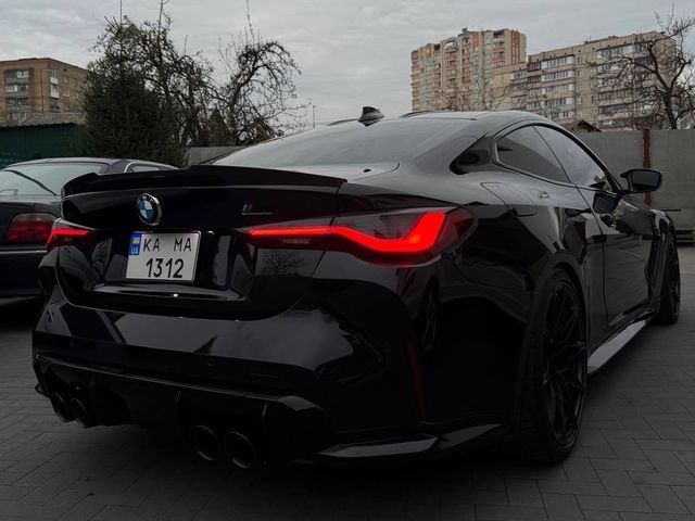 BMW M4 - фото 4