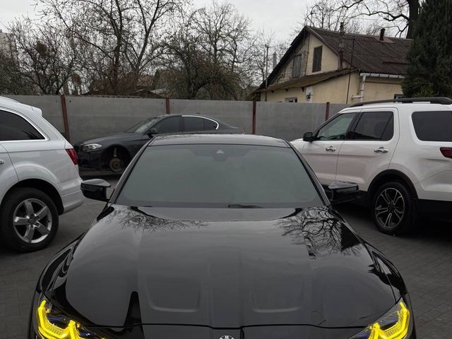 BMW M4 - фото 3
