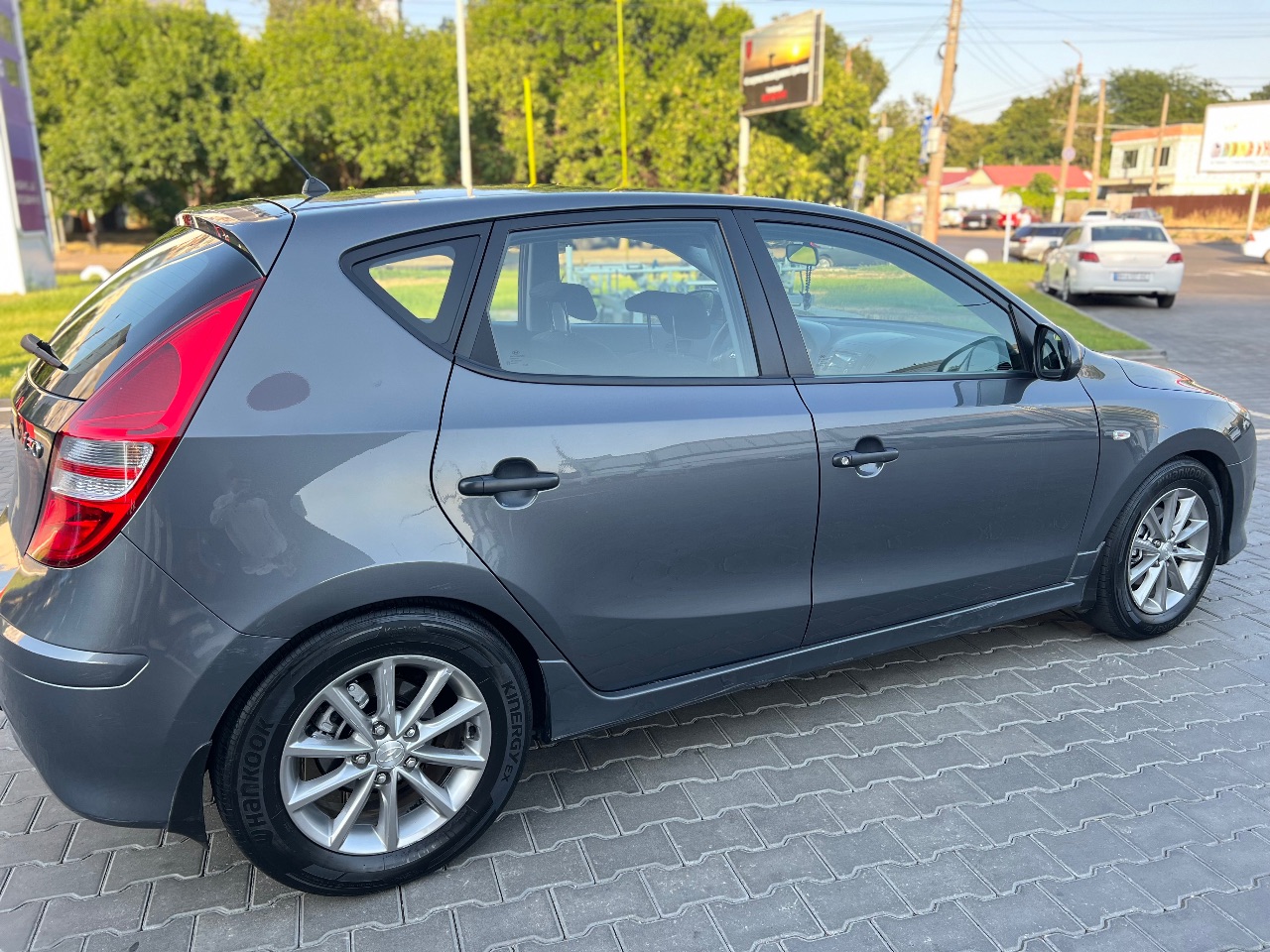 Hyundai i30 - фото 15