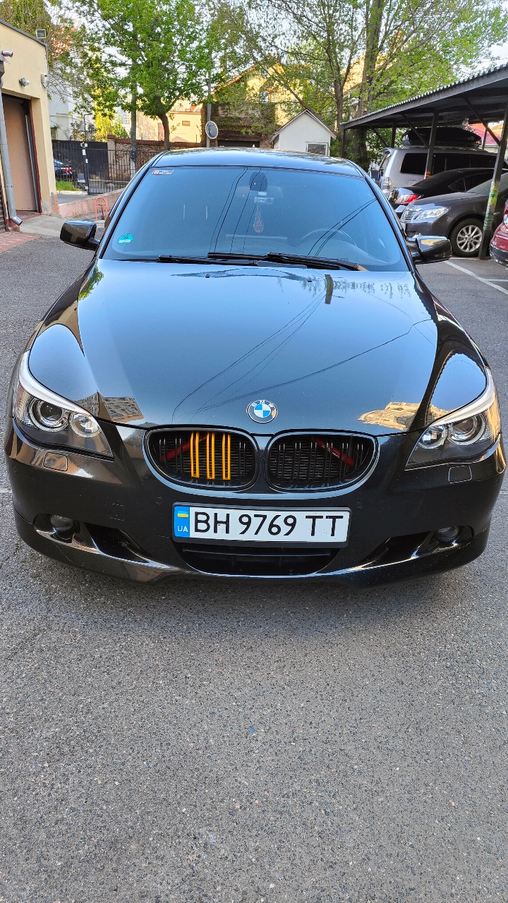 BMW 5 серії - фото 1