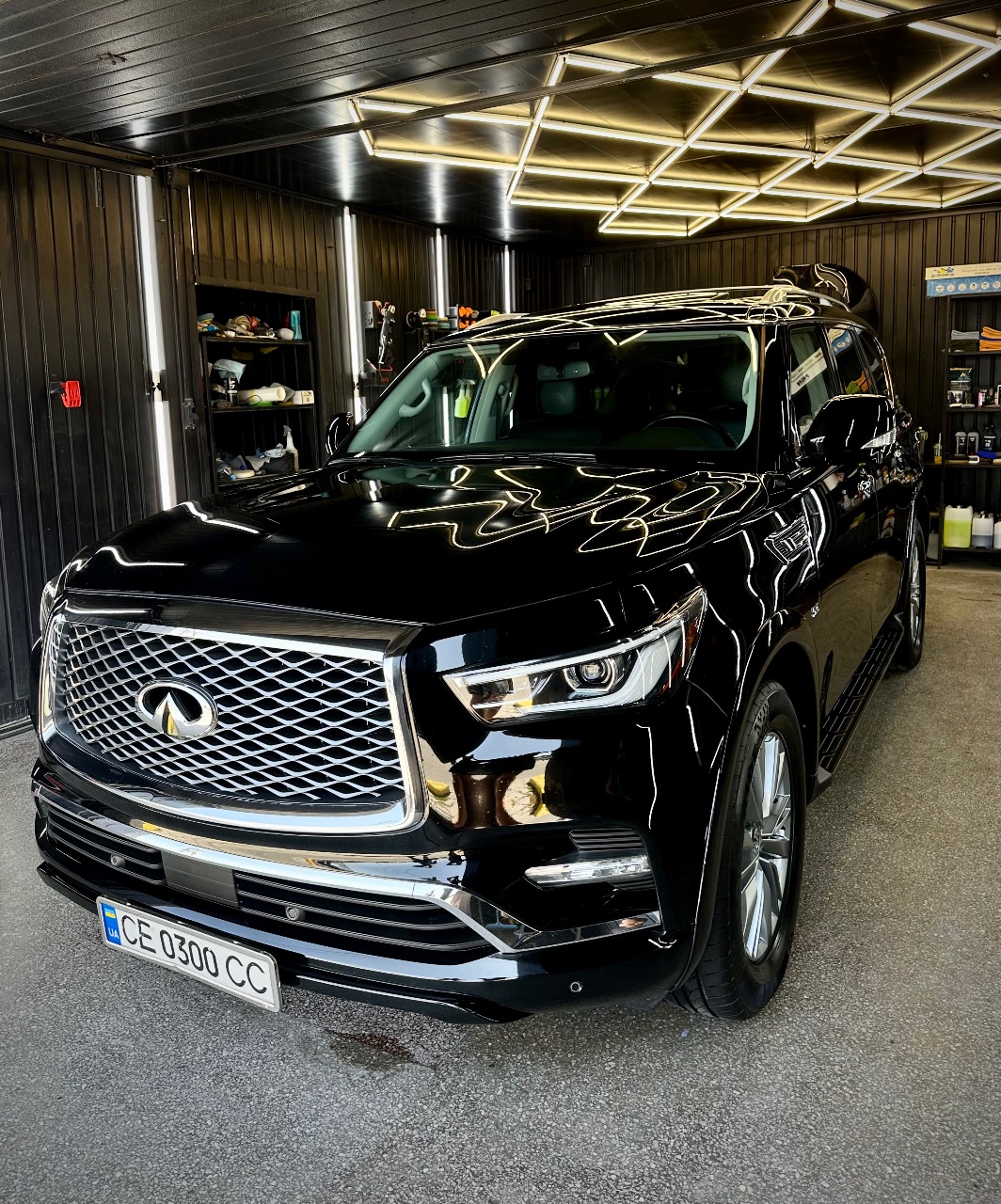 Infiniti QX80 - фото 15