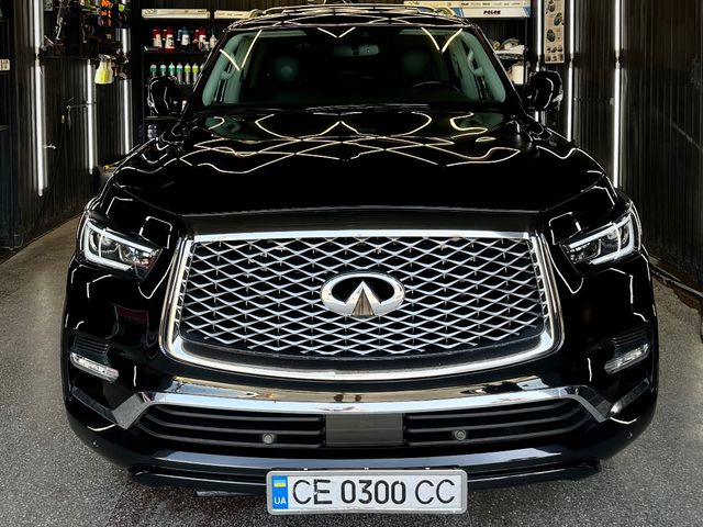 Infiniti QX80 - фото 1