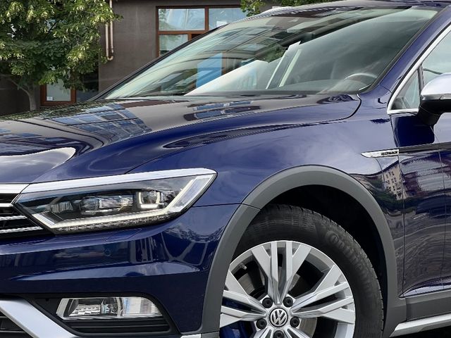 Volkswagen Passat - фото 3