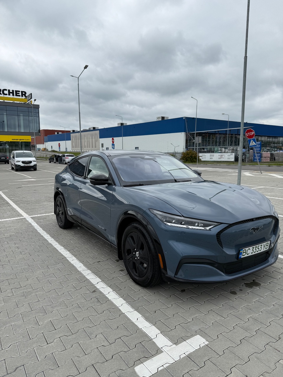 Ford Mustang Mach-E - фото 22