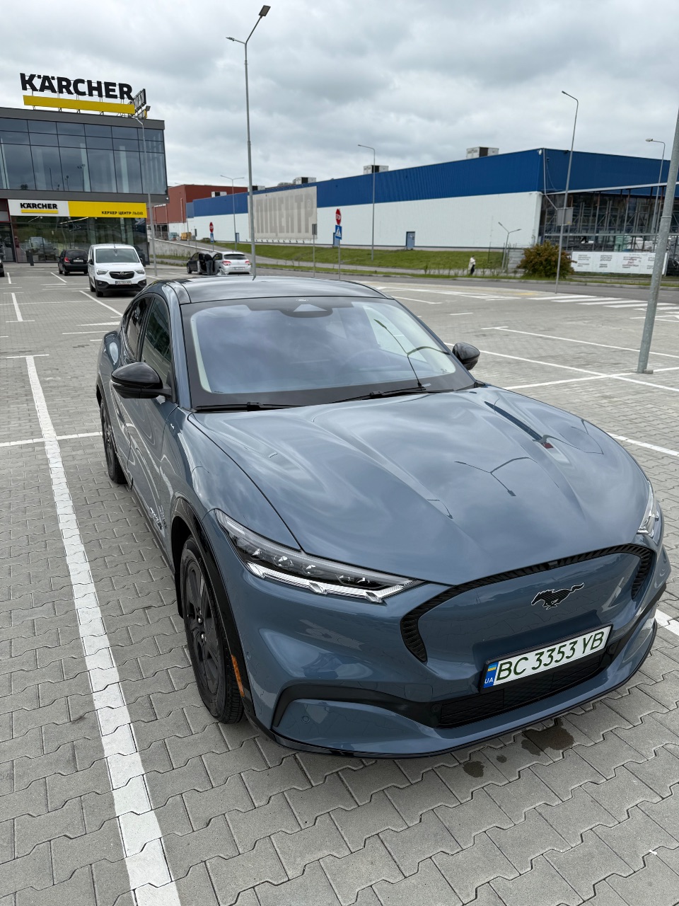 Ford Mustang Mach-E - фото 12