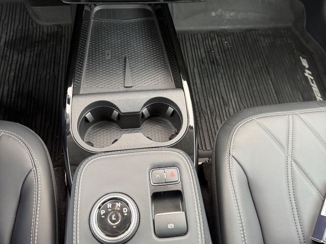 Ford Mustang Mach-E - фото 2
