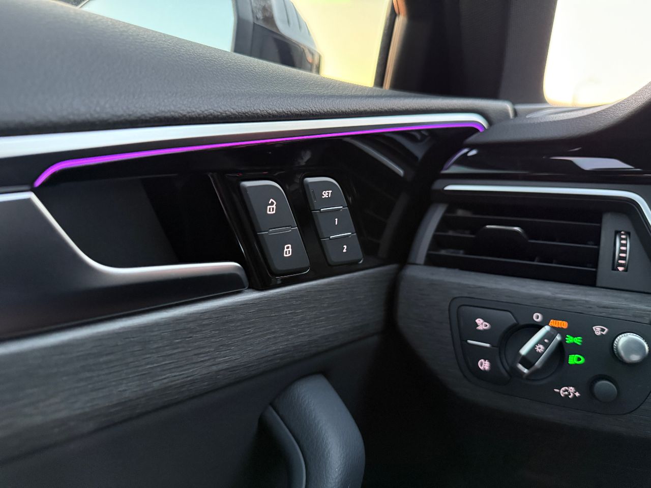 Audi A4 - фото 3