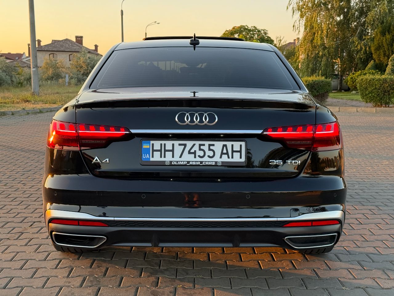 Audi A4 - фото 42