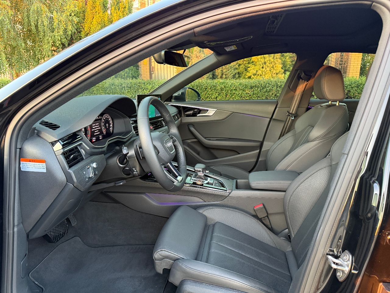 Audi A4 - фото 5