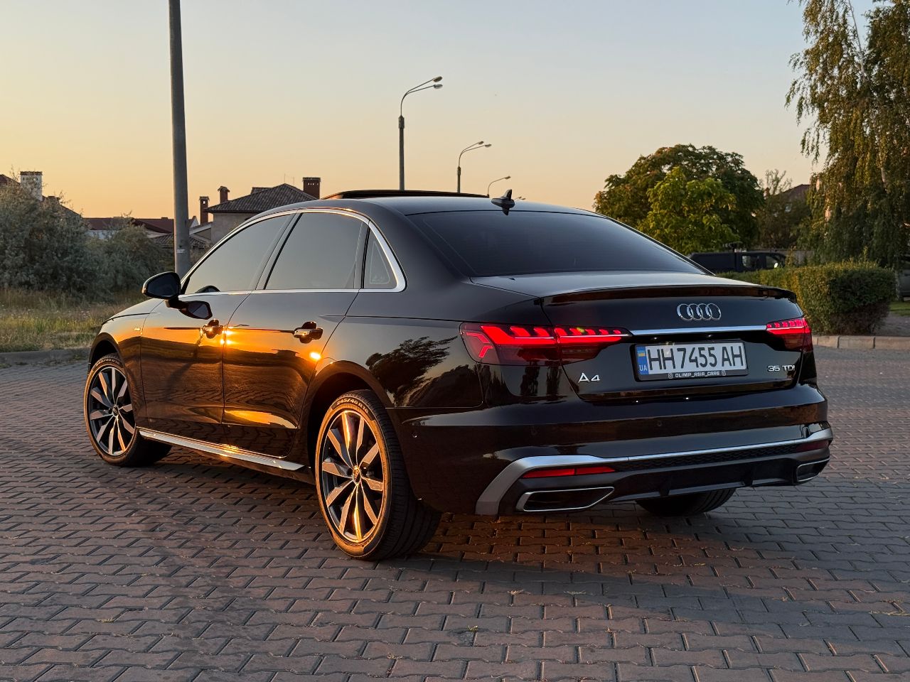 Audi A4 - фото 48