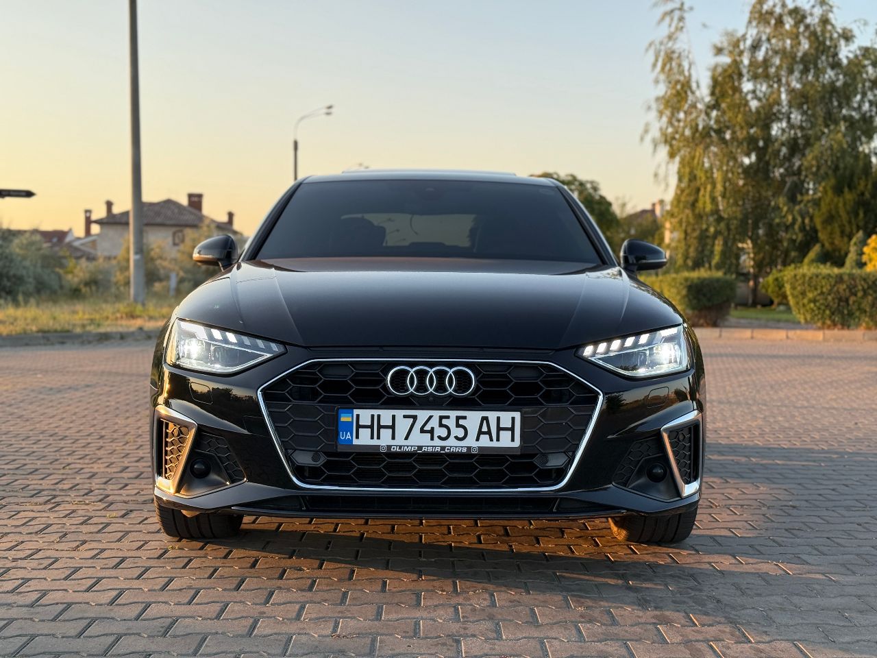 Audi A4 - фото 26