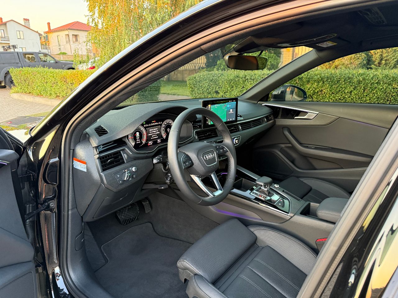 Audi A4 - фото 23