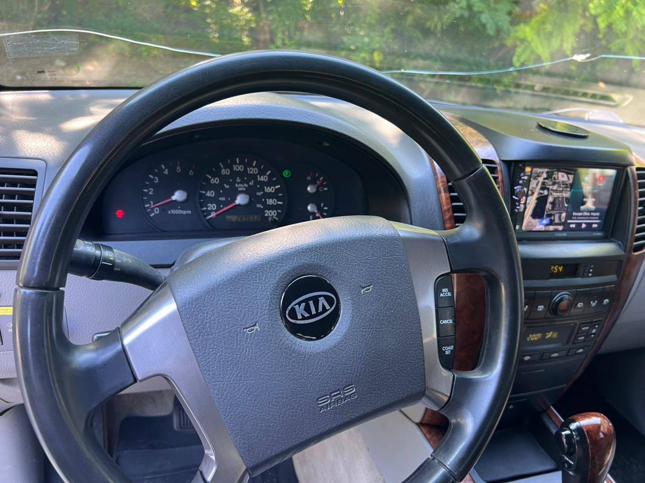 Kia Sorento - фото 8