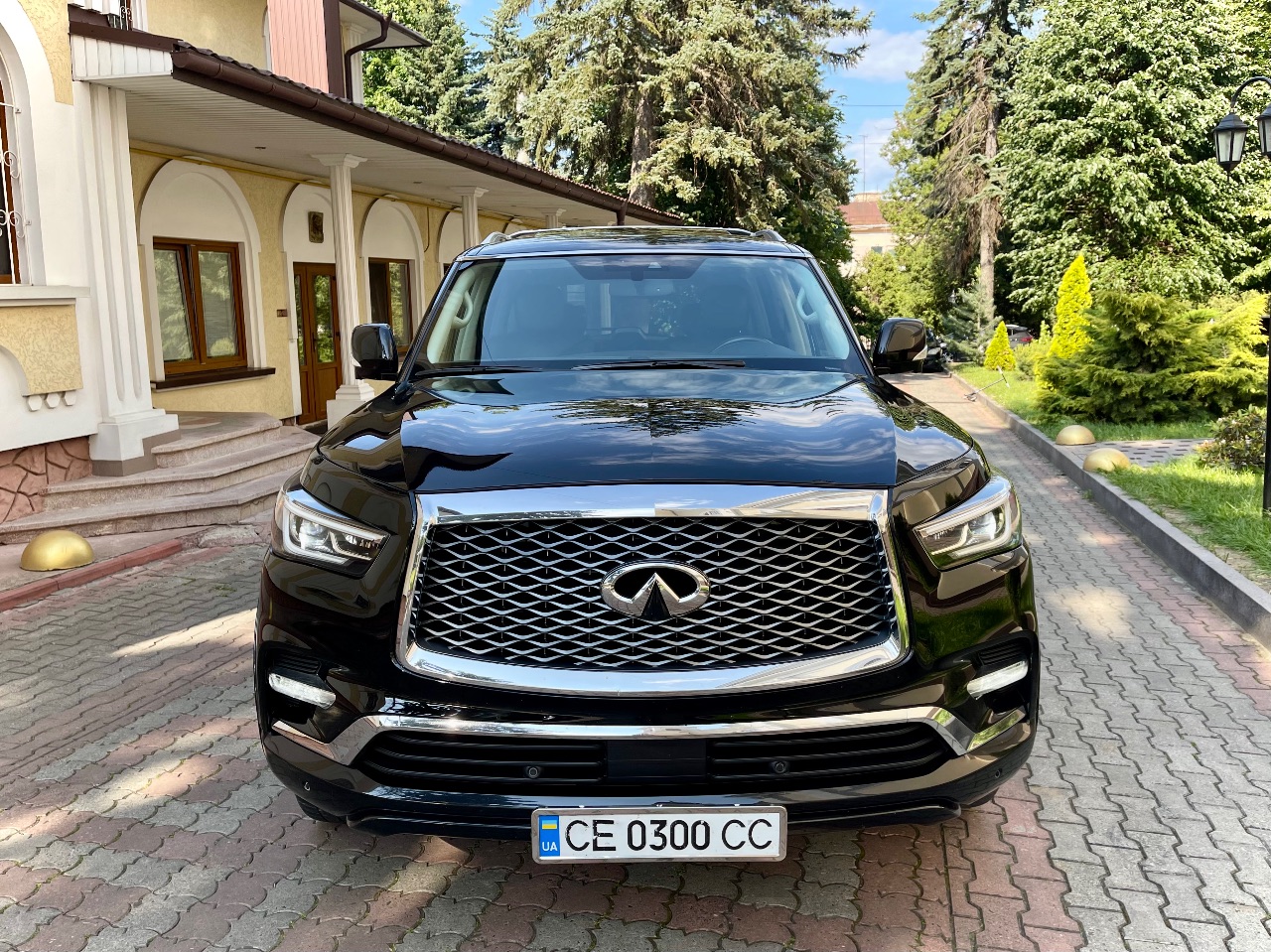 Infiniti QX80 - фото 33