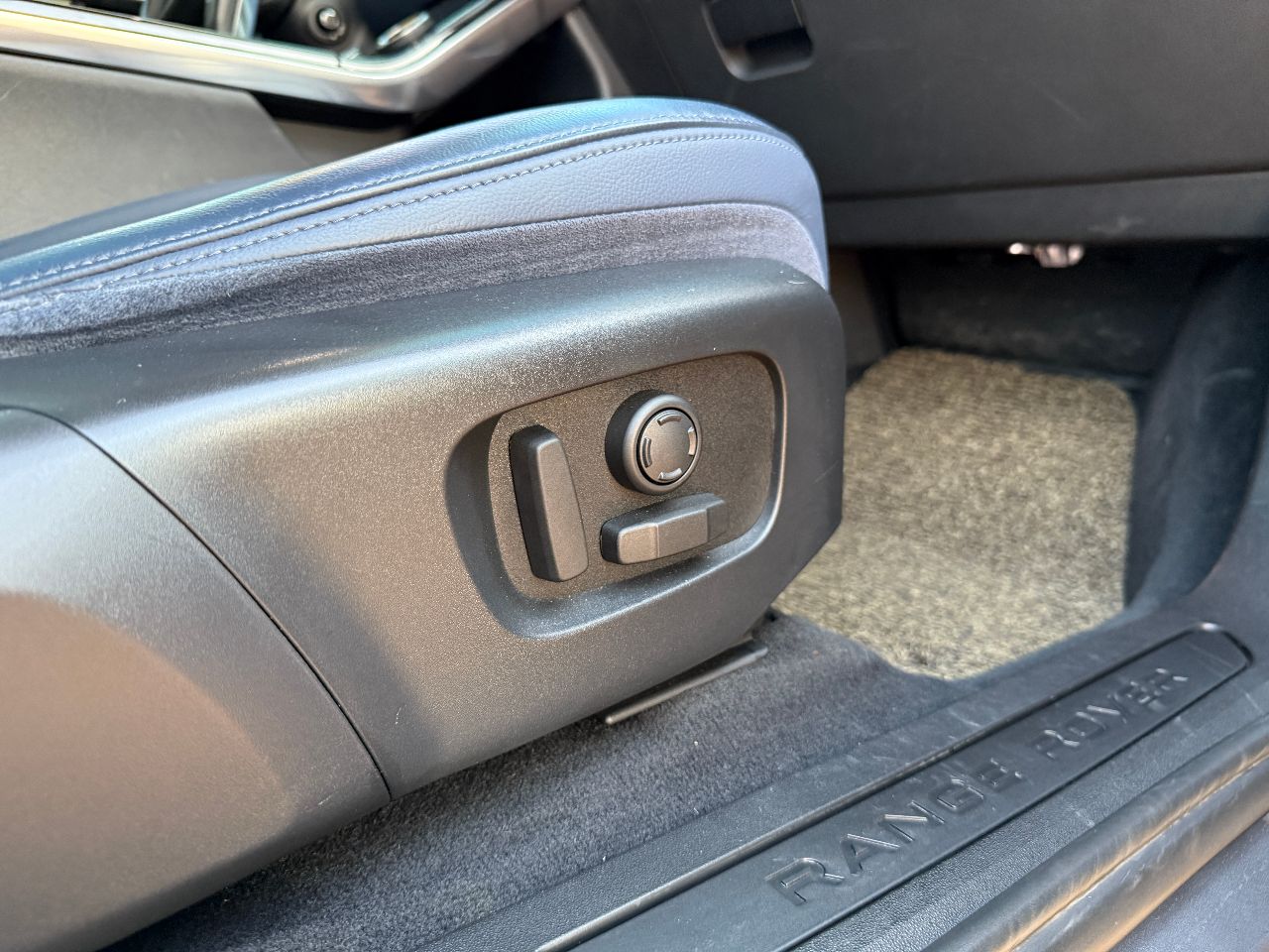 Land Rover Range Rover Evoque - фото 32