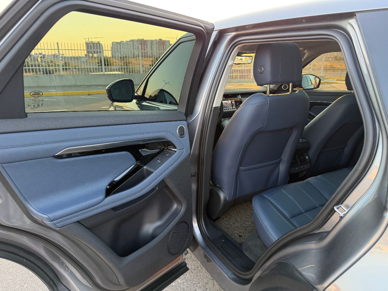 Land Rover Range Rover Evoque - фото 10