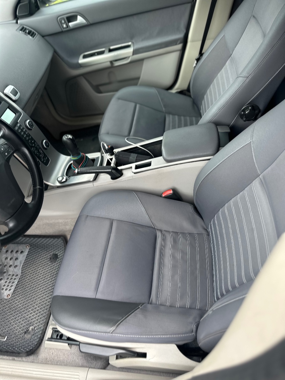 Volvo V50 - фото 17