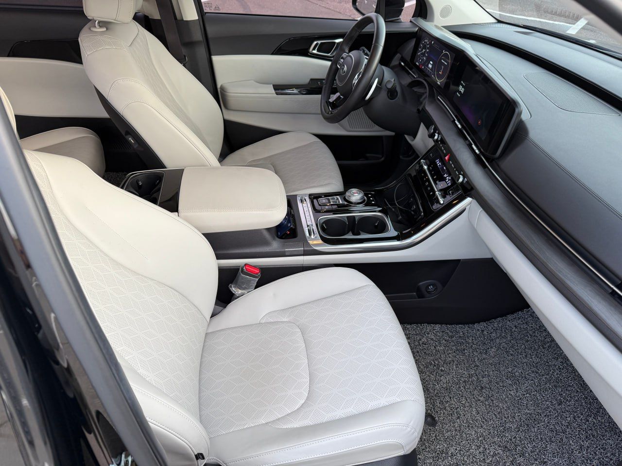 Kia Carnival - фото 10