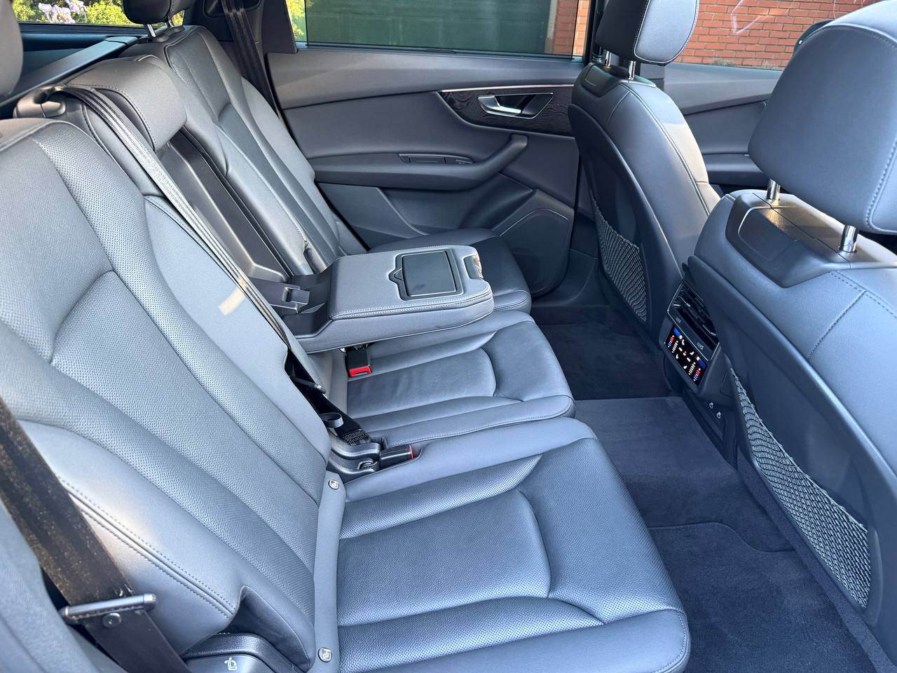 Audi Q7 - фото 40