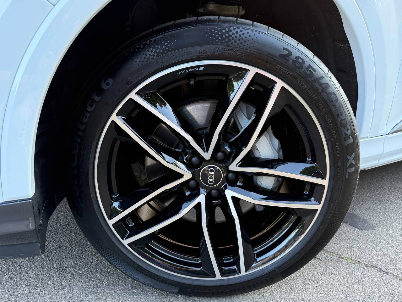 Audi Q7 - фото 4